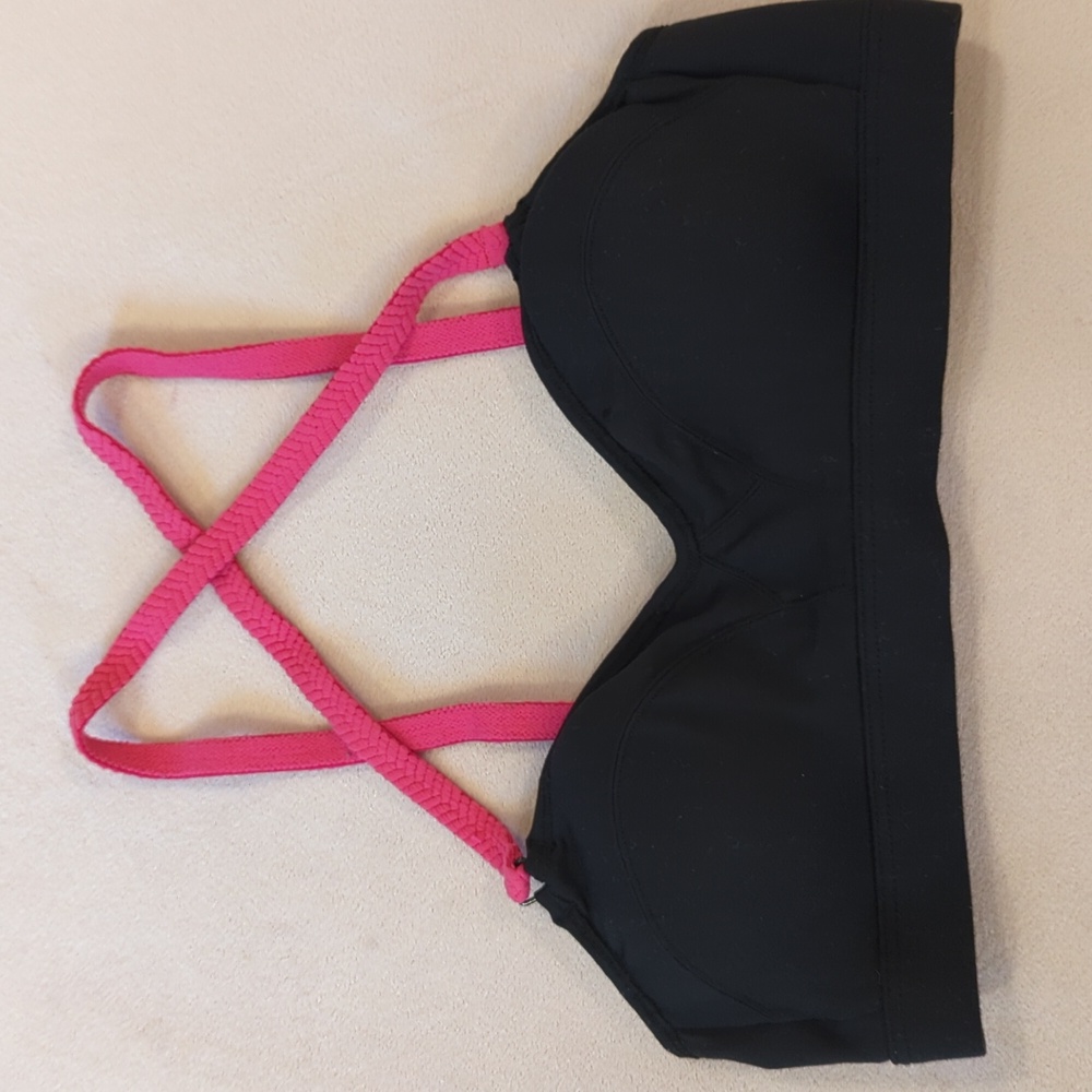 Moving Comfort Hot Shot Bra